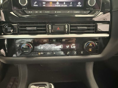 2025 Nissan Pathfinder SV 4WD