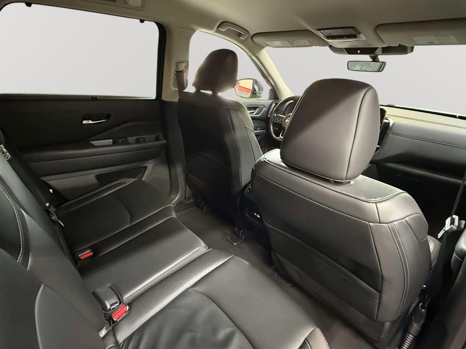 2024 Nissan Pathfinder SL 4WD