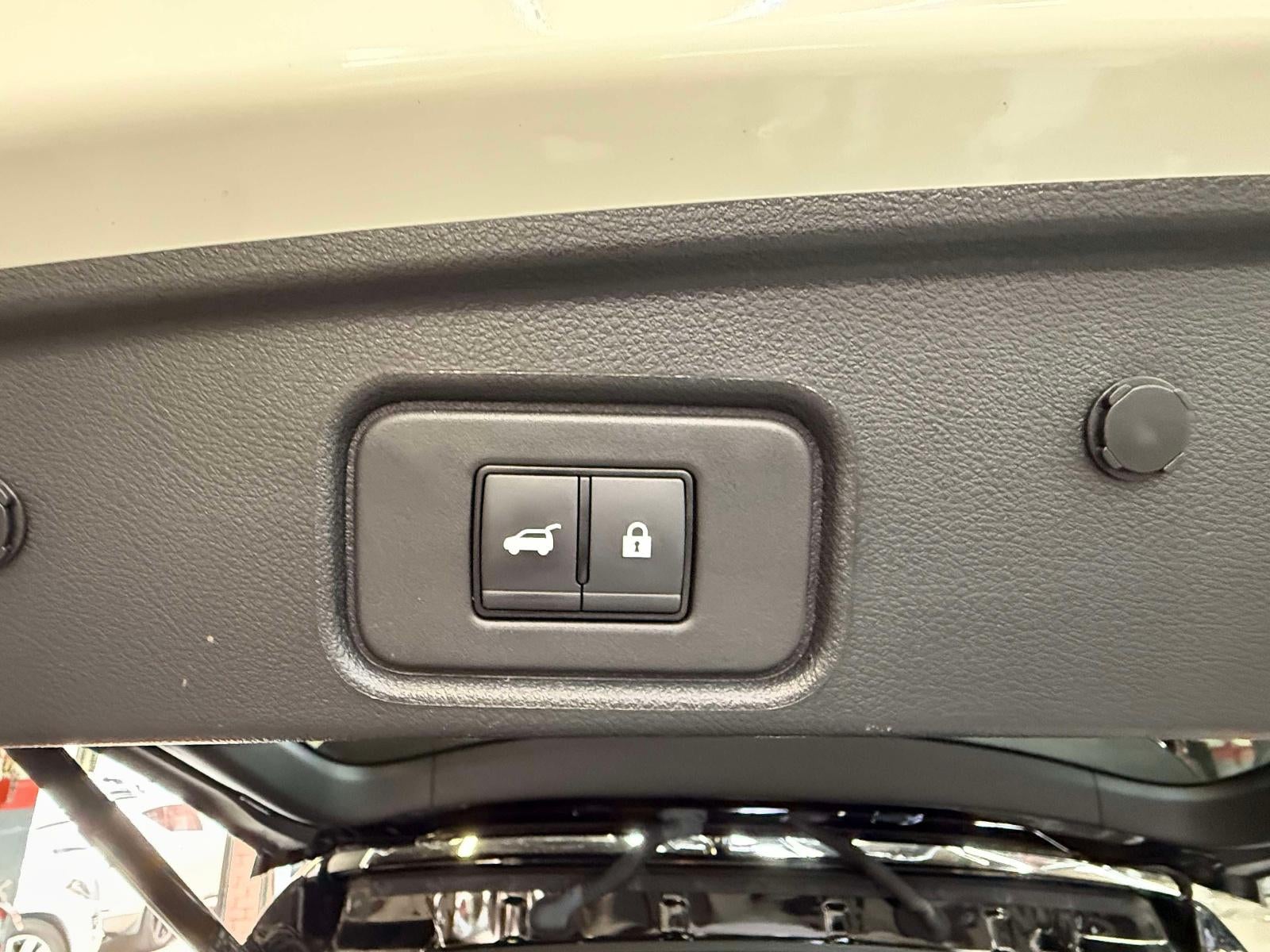 2024 Nissan Pathfinder SL 4WD