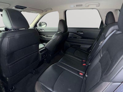 2024 Nissan Pathfinder SL 4WD