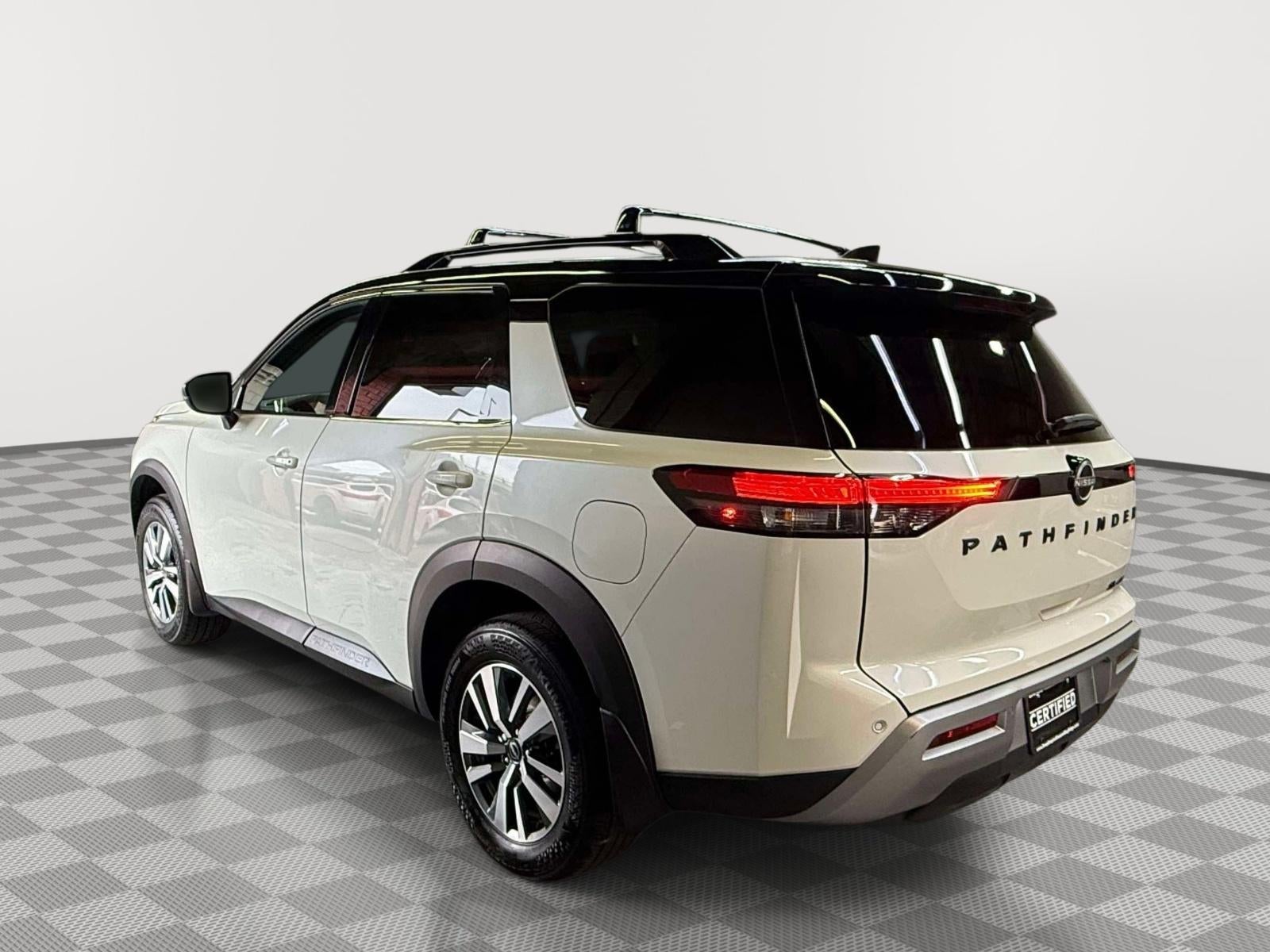 2024 Nissan Pathfinder SL 4WD