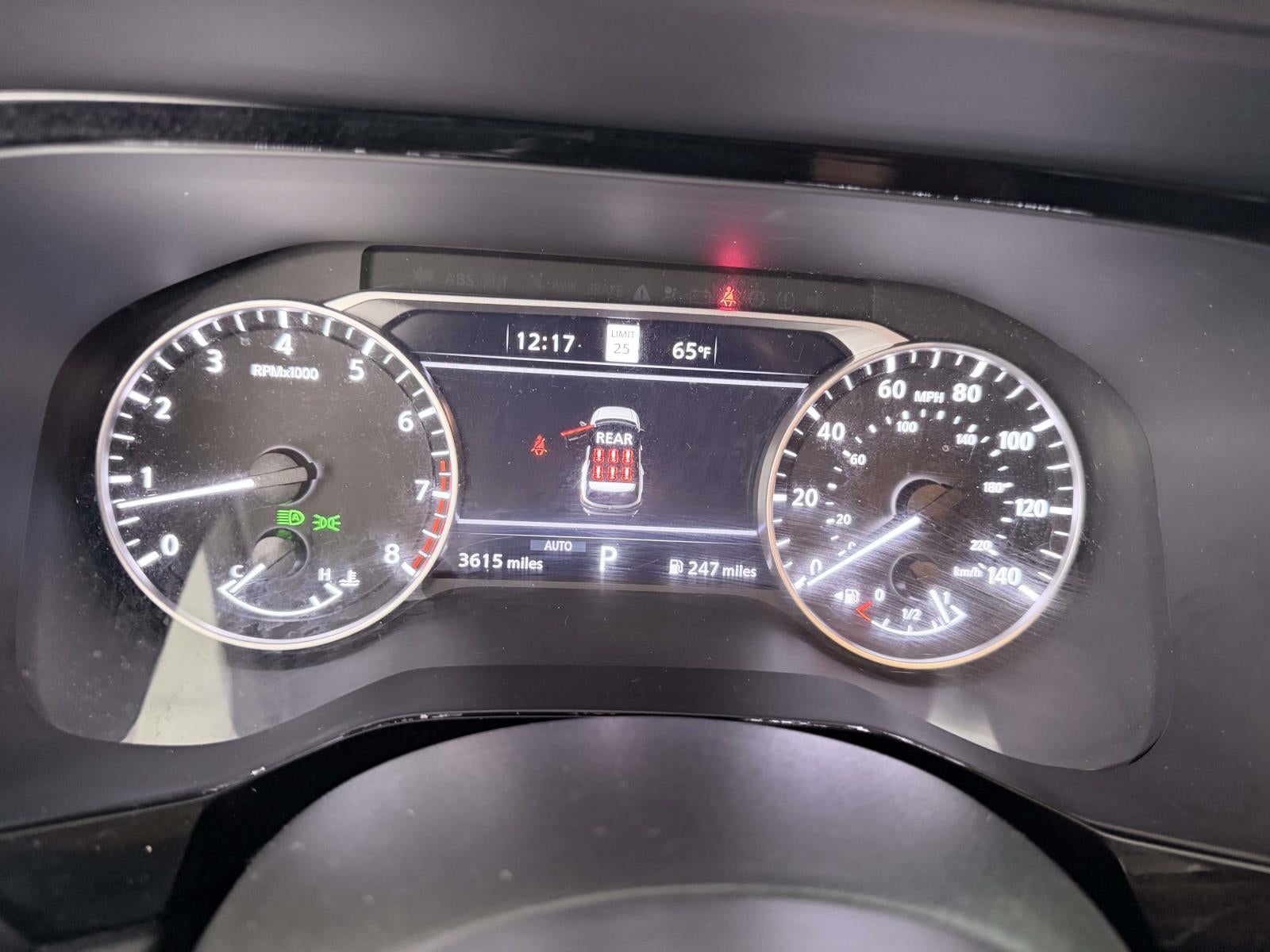 2025 Nissan Pathfinder SL 4WD