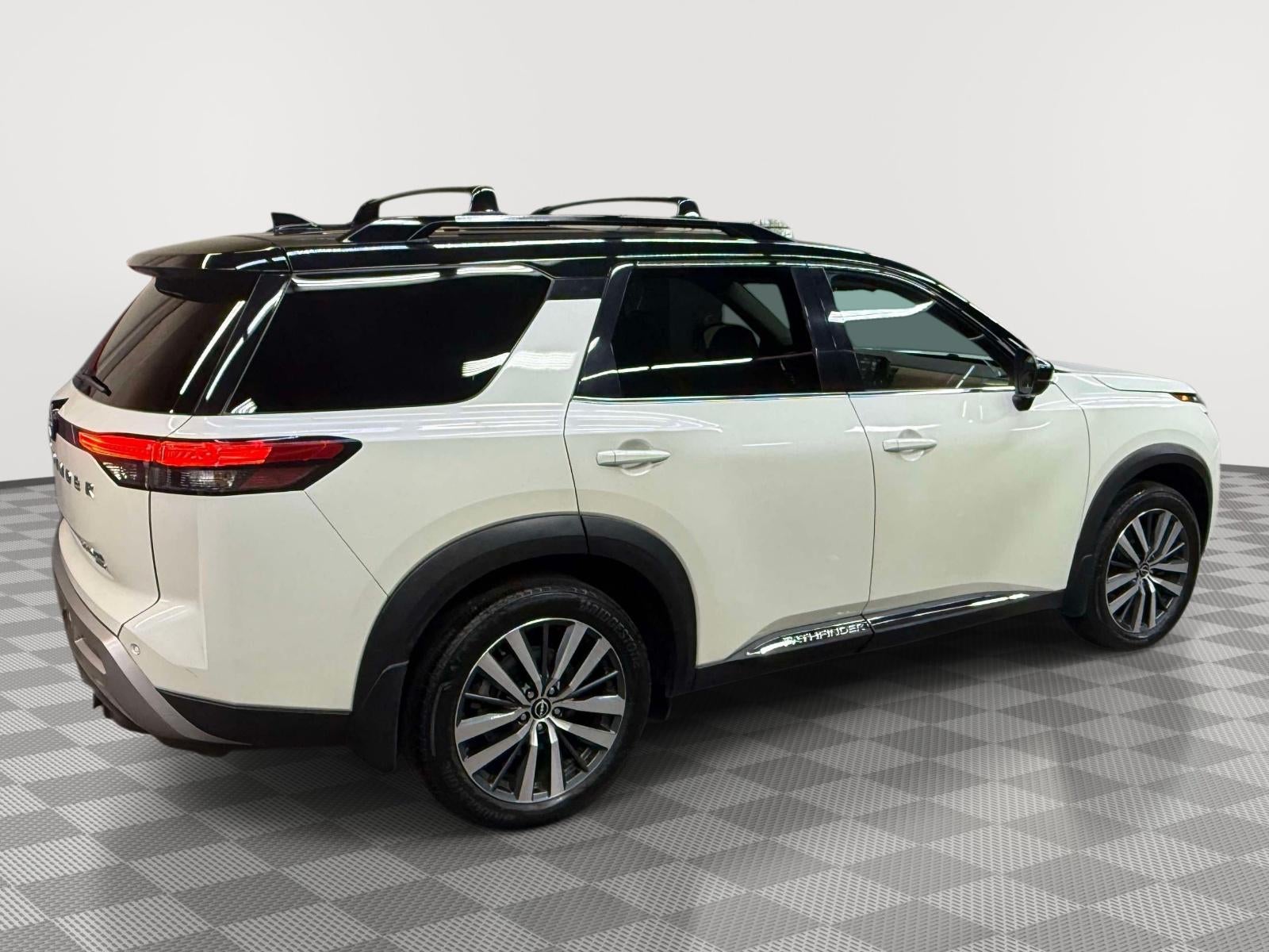 2022 Nissan Pathfinder Platinum 4WD