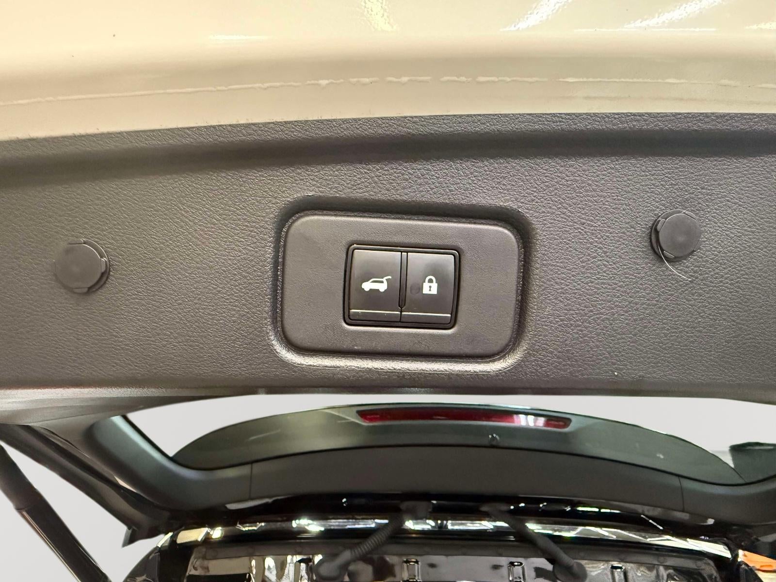 2022 Nissan Pathfinder Platinum 4WD