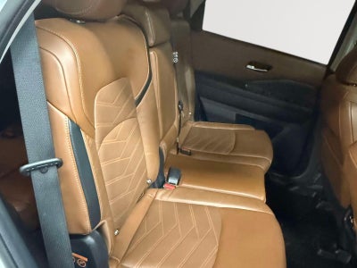2022 Nissan Pathfinder Platinum 4WD