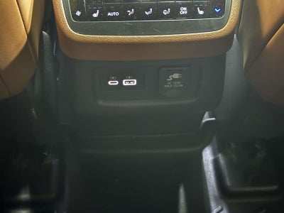 2022 Nissan Pathfinder Platinum 4WD