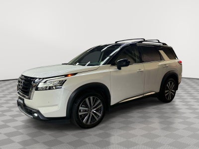 2022 Nissan Pathfinder Platinum 4WD