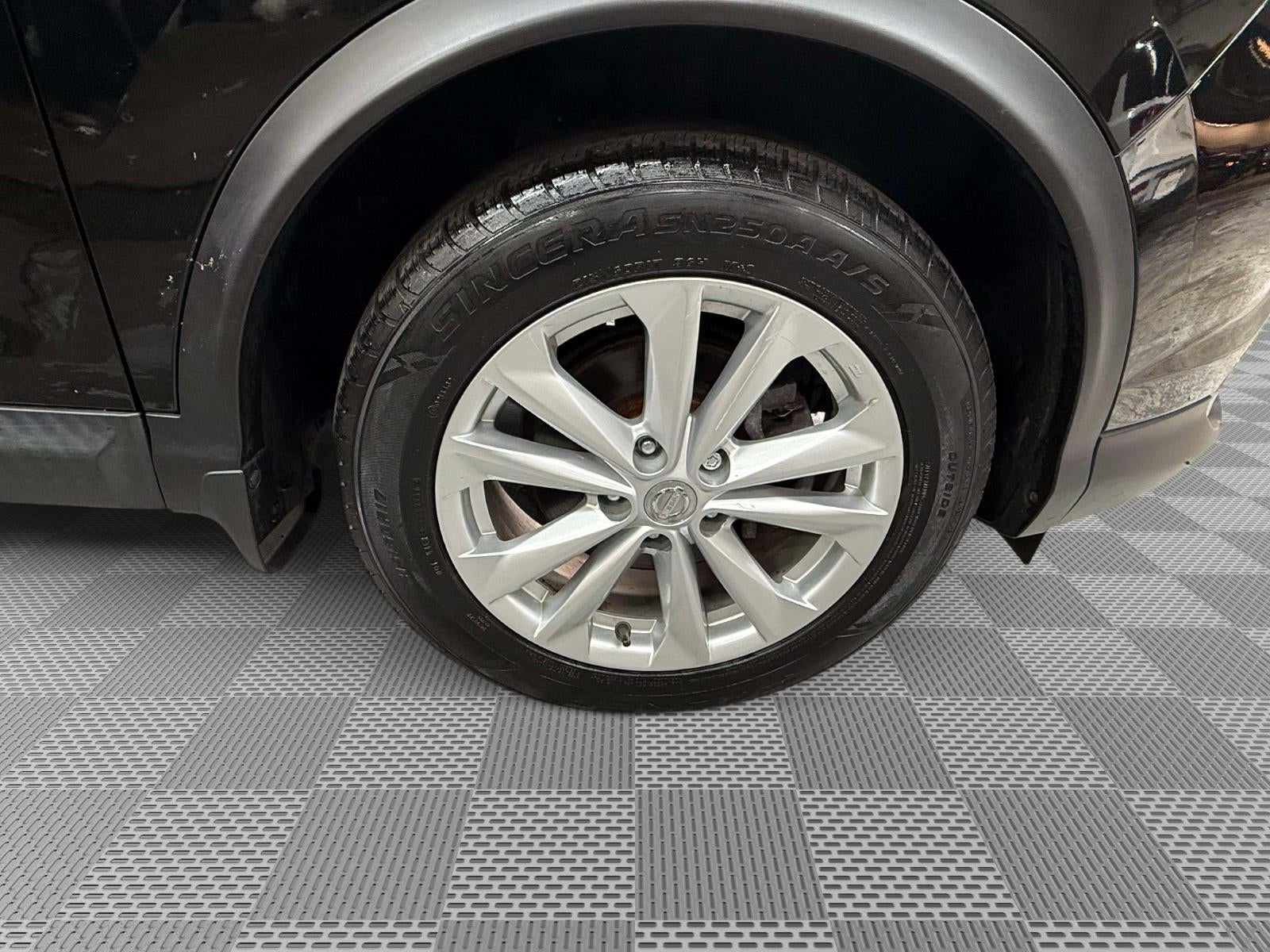 2018 Nissan Rogue Sport SV