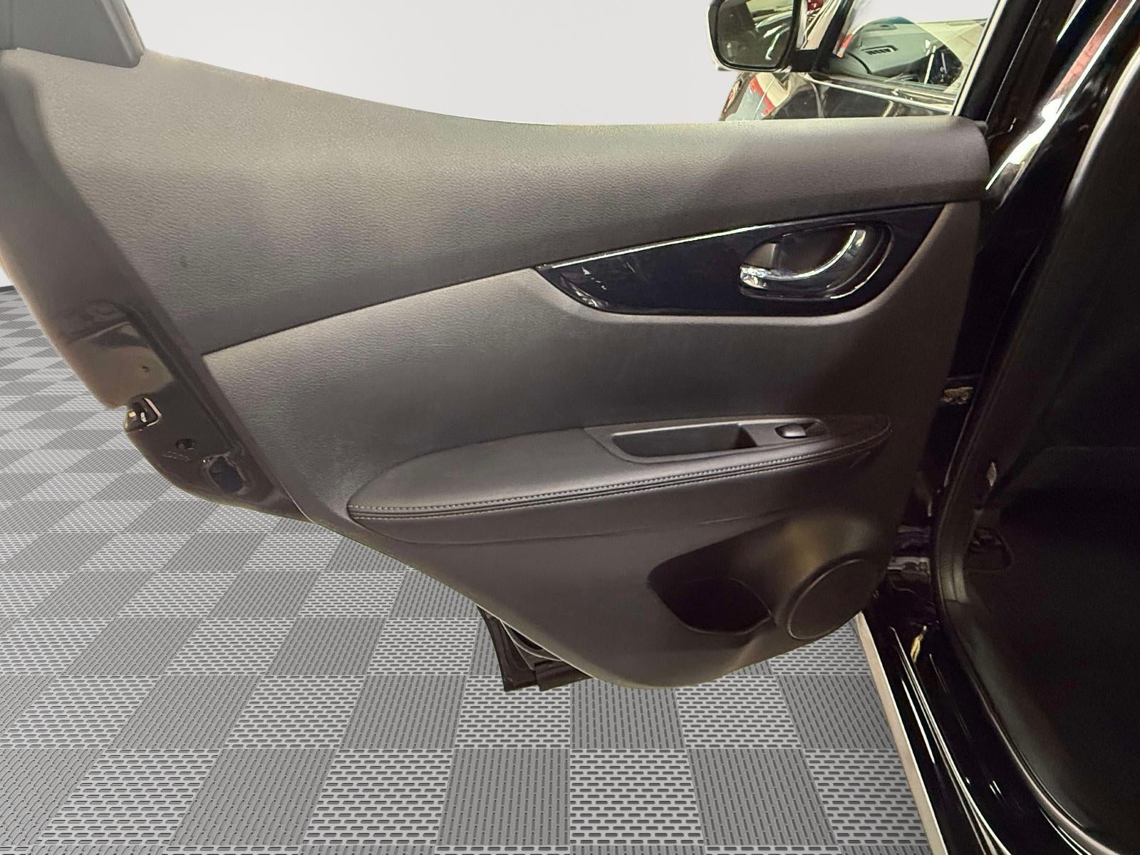 2018 Nissan Rogue Sport SV