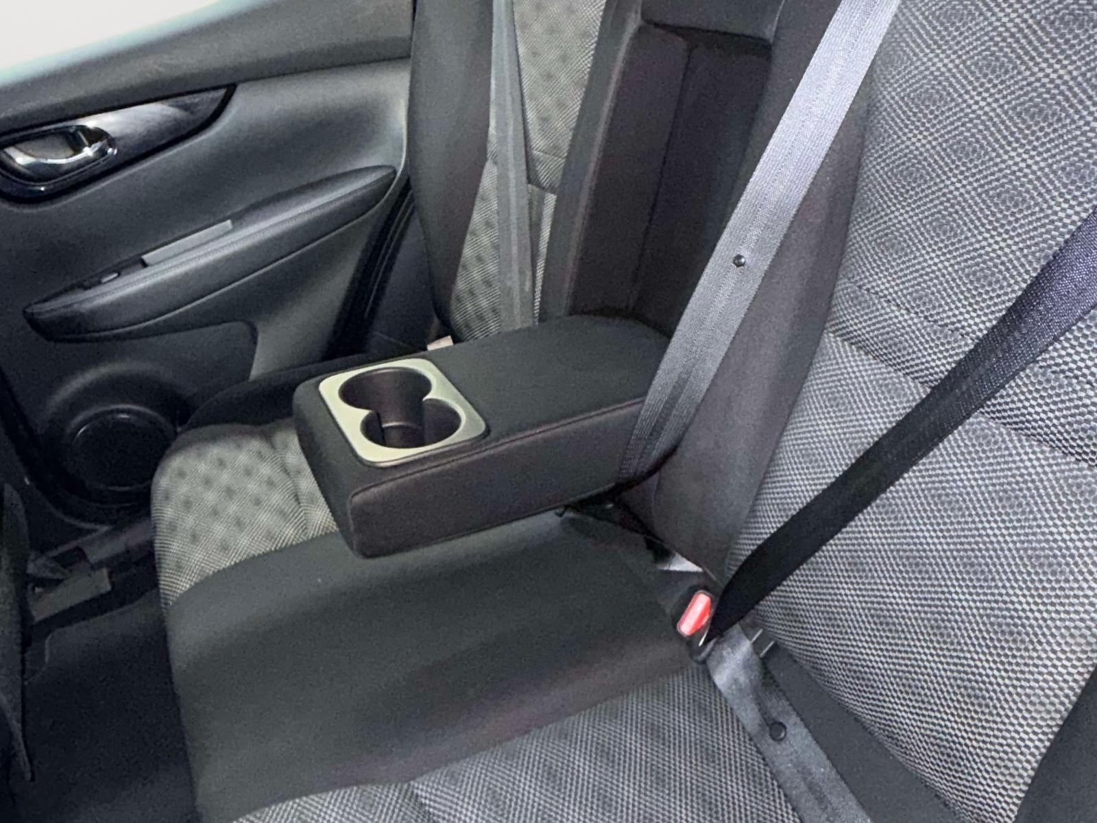 2018 Nissan Rogue Sport SV