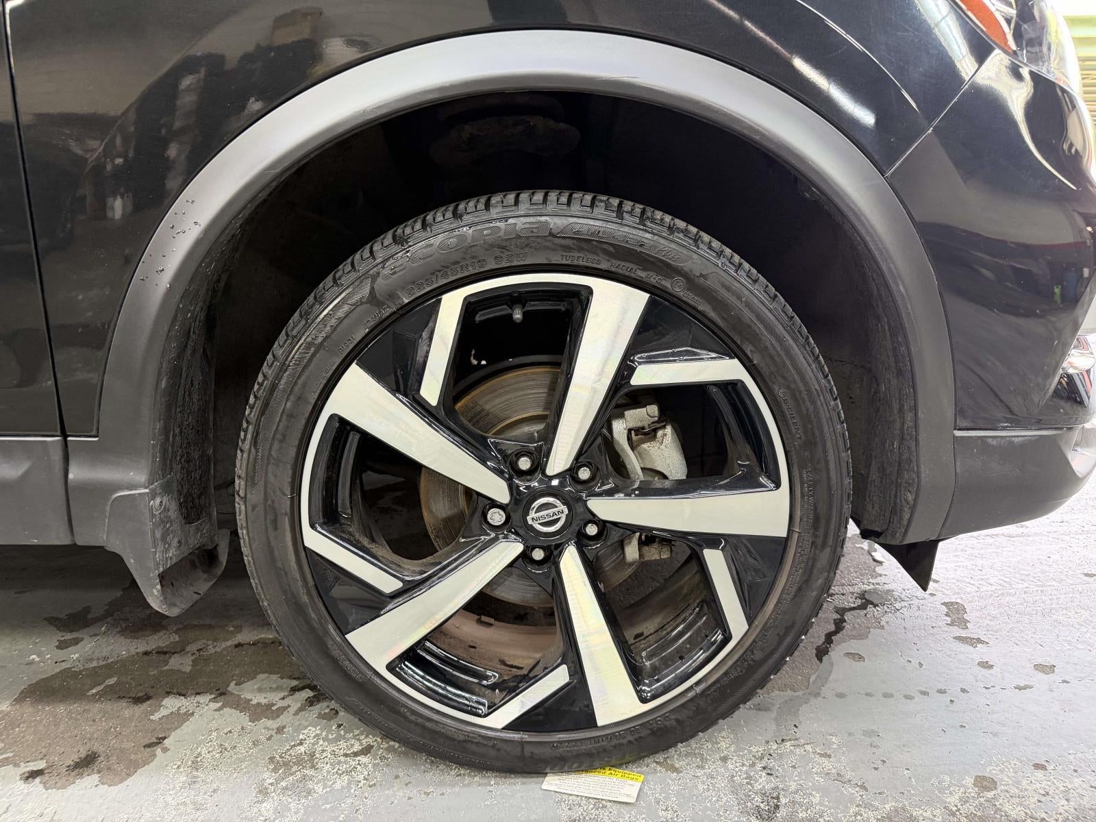 2022 Nissan Rogue Sport SL AWD Xtronic CVT