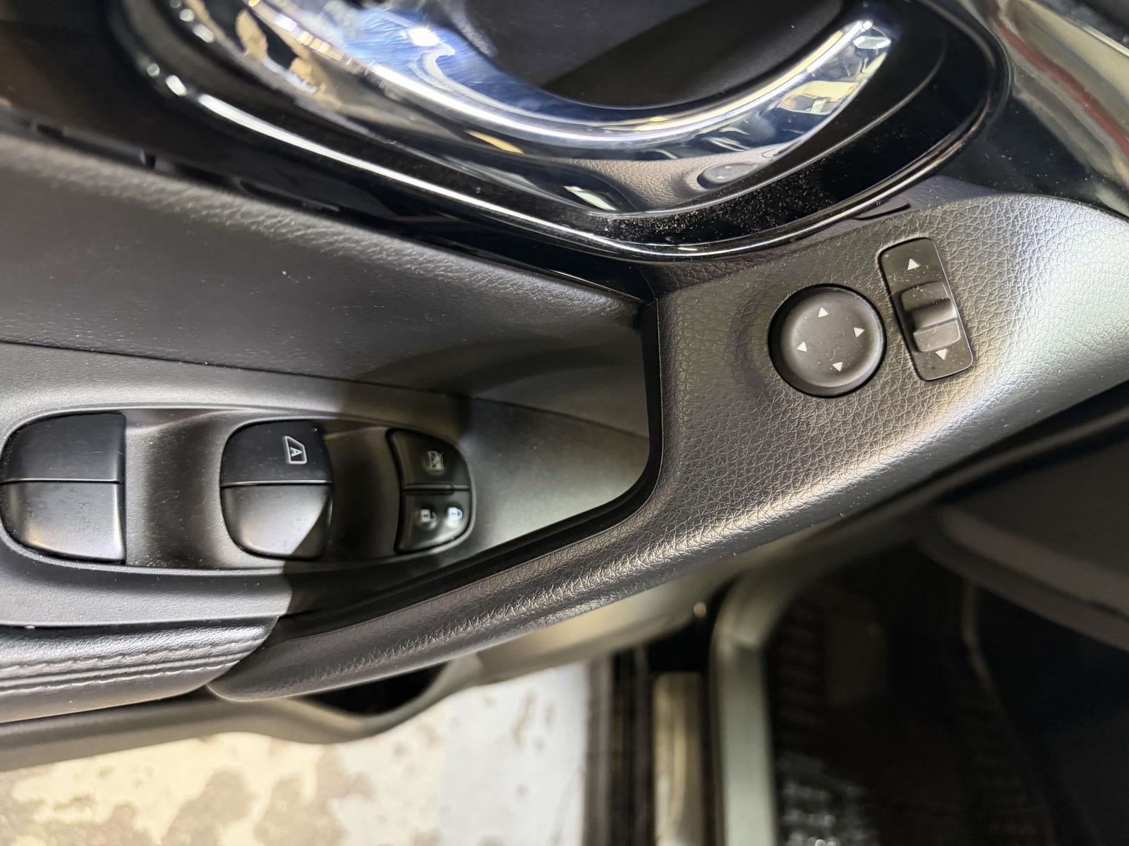 2022 Nissan Rogue Sport SL AWD Xtronic CVT