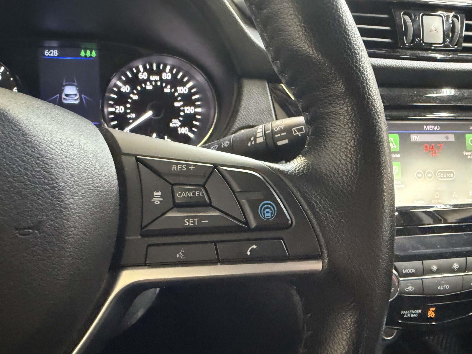 2022 Nissan Rogue Sport SL AWD Xtronic CVT
