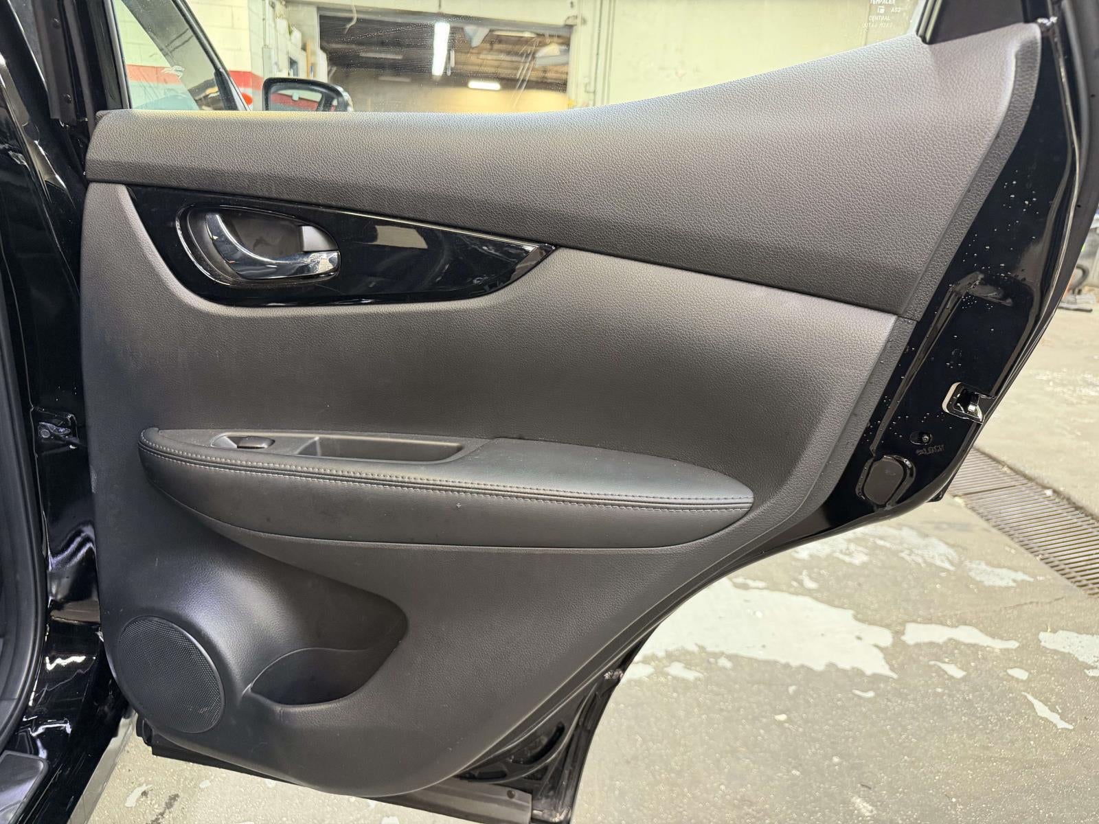 2022 Nissan Rogue Sport SL AWD Xtronic CVT