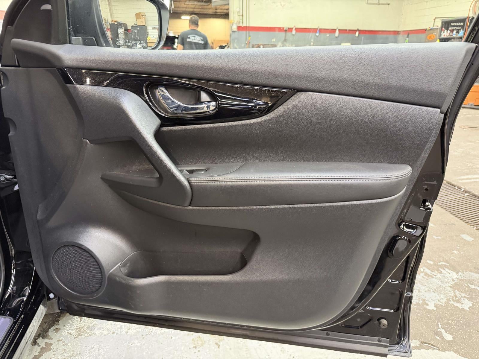 2022 Nissan Rogue Sport SL AWD Xtronic CVT
