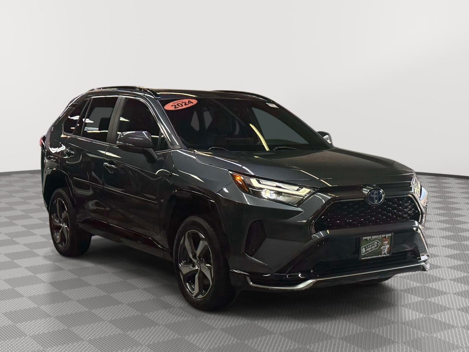 2024 Toyota RAV4 Prime SE