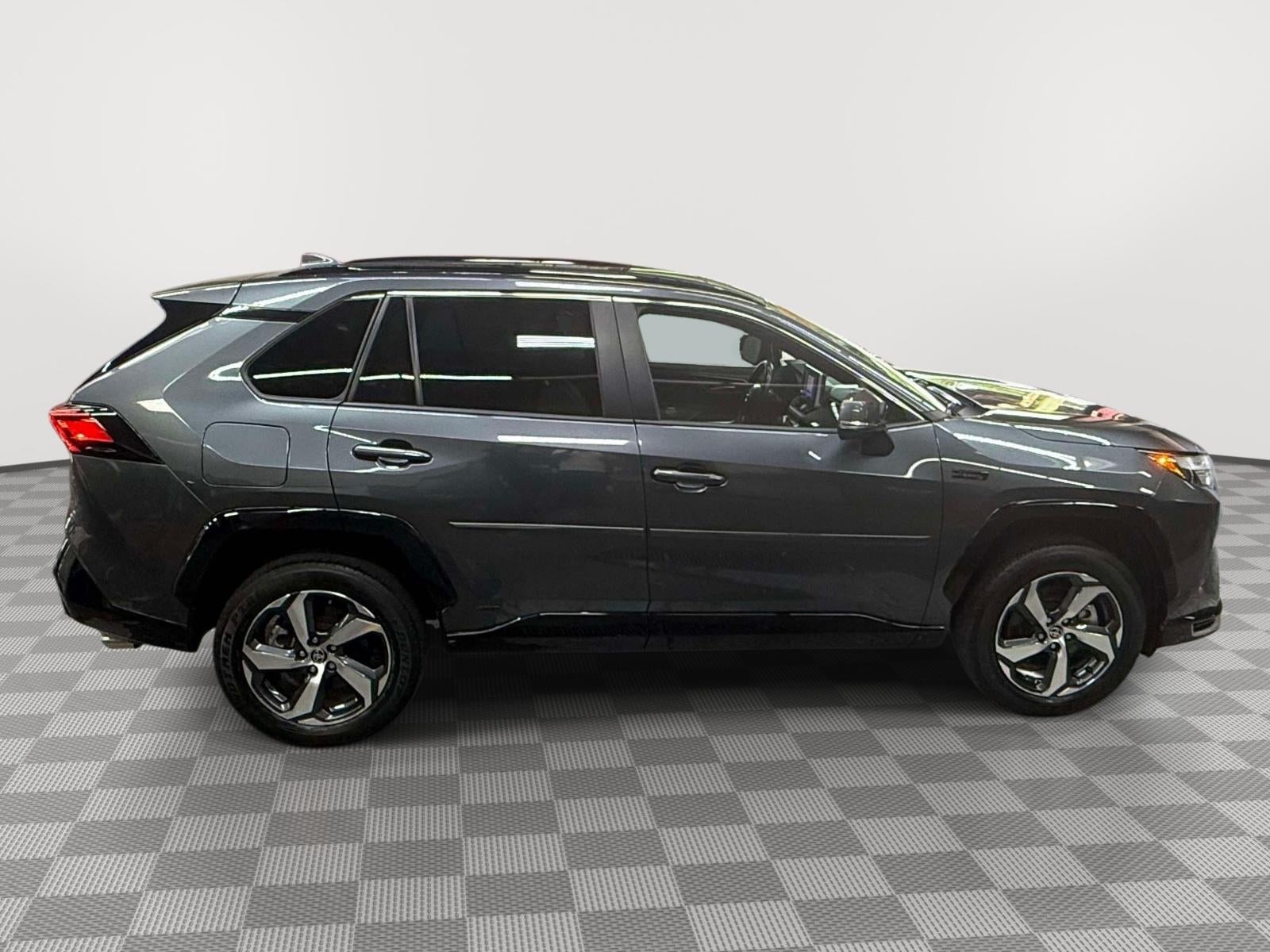2024 Toyota RAV4 Prime SE
