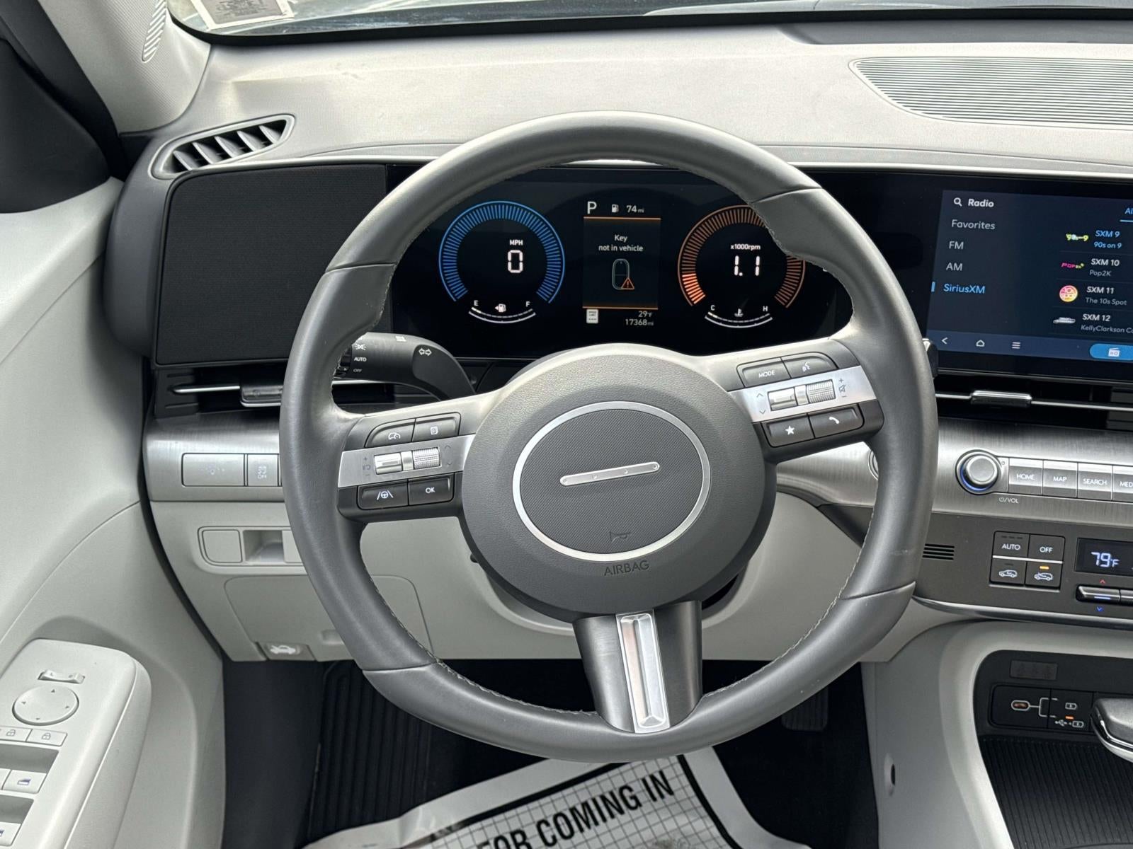 2025 Hyundai KONA SEL