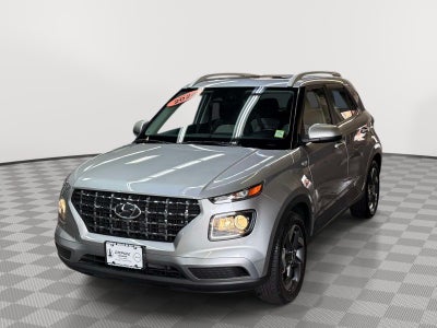 2024 Hyundai VENUE SEL