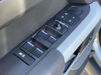 2023 Land Rover Defender 110 S