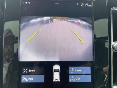 2022 Volvo XC40 T5 R-Design