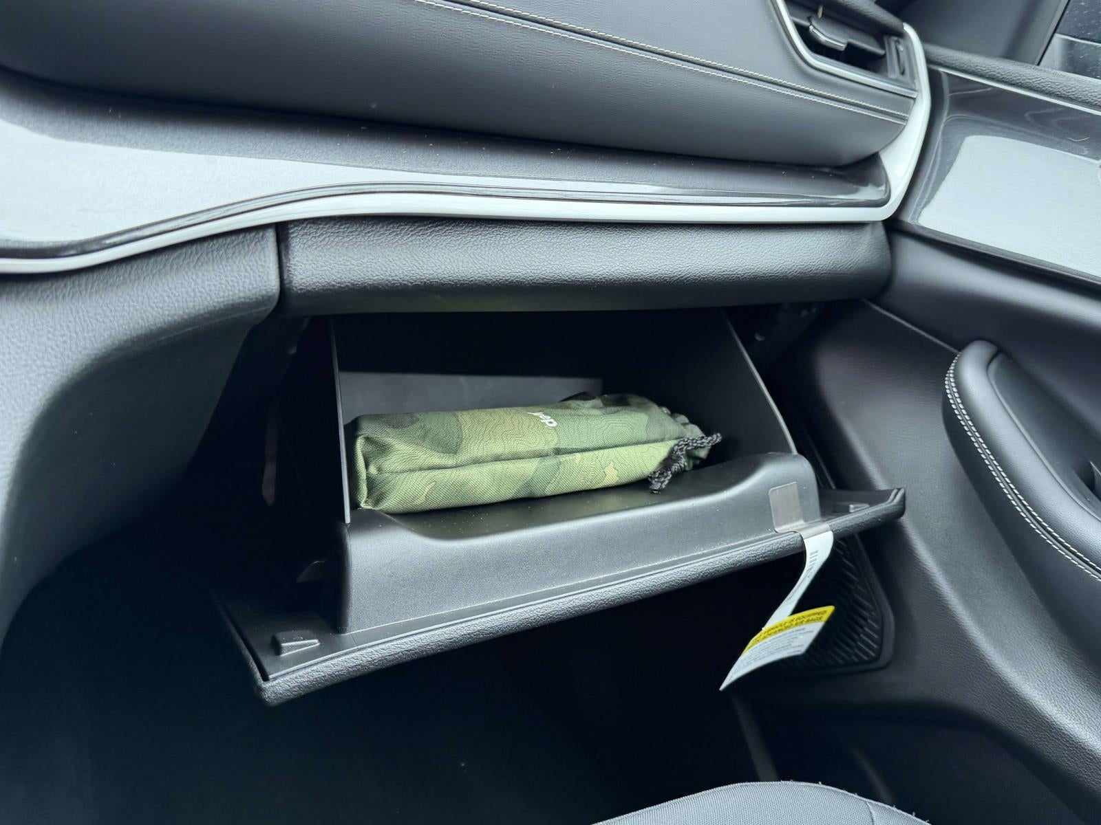 2023 Jeep Grand Cherokee Laredo 4x4