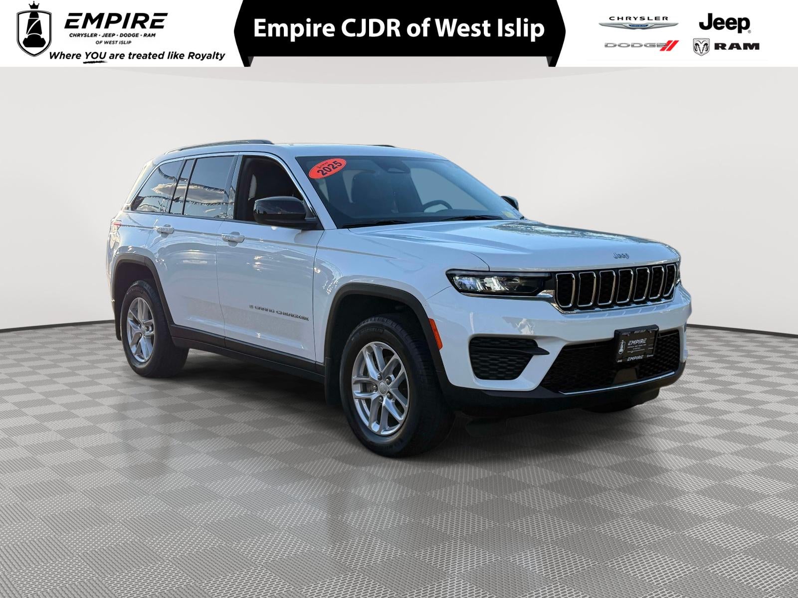 2025 Jeep Grand Cherokee Laredo X 4x4