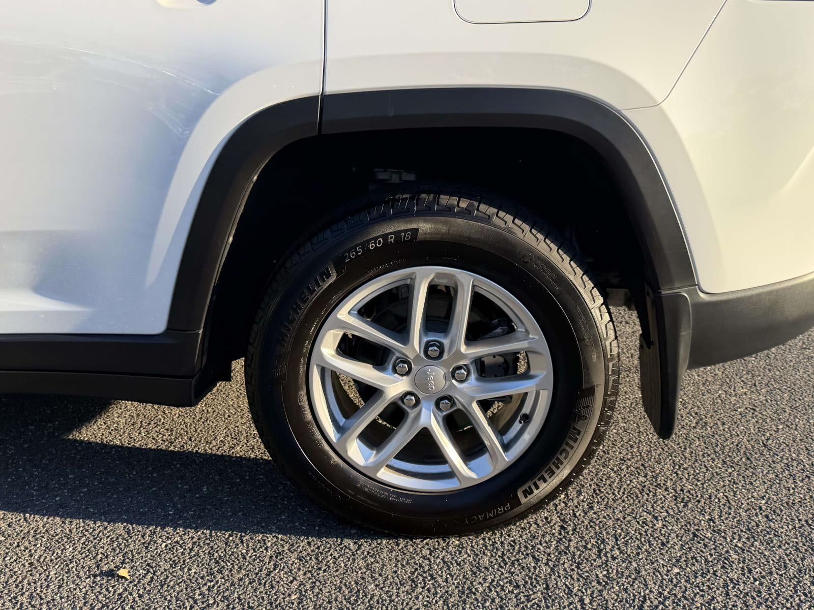 2025 Jeep Grand Cherokee Laredo X 4x4