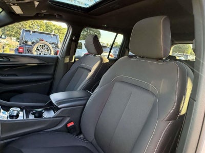 2025 Jeep Grand Cherokee Laredo X 4x4