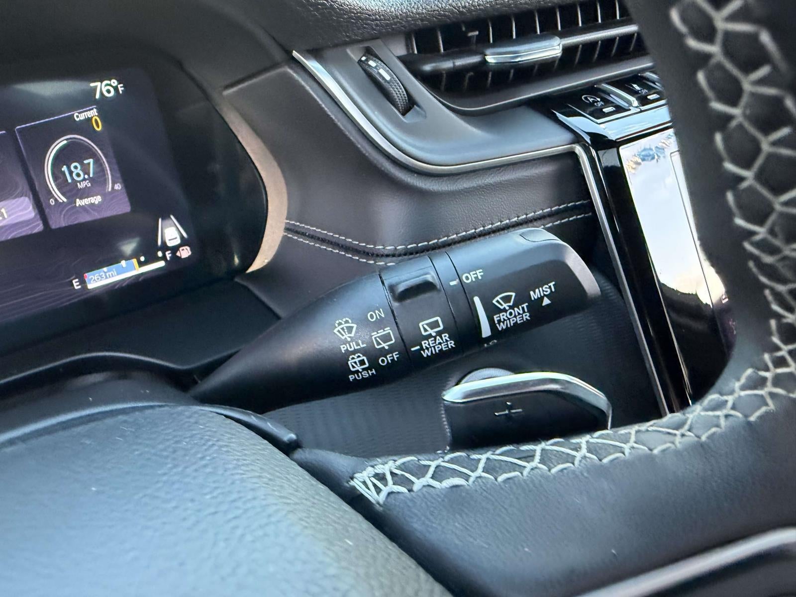 2025 Jeep Grand Cherokee Laredo X 4x4