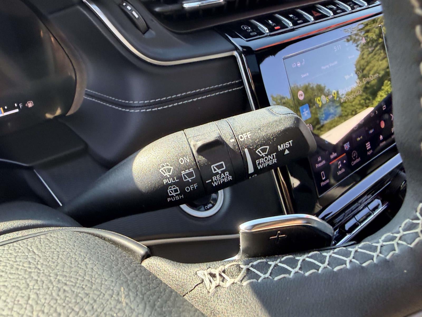 2025 Jeep Grand Cherokee Laredo X 4x4