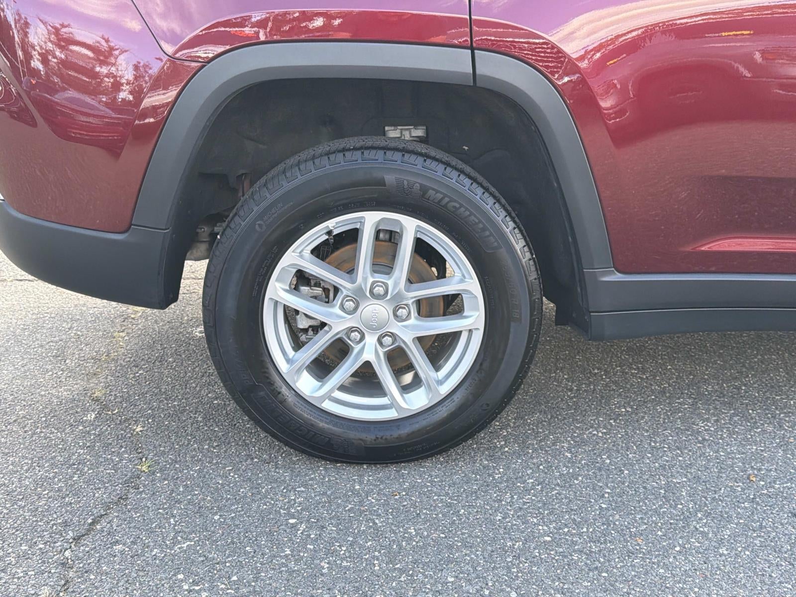 2025 Jeep Grand Cherokee Laredo X 4x4