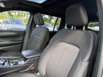 2025 Jeep Grand Cherokee Laredo X 4x4