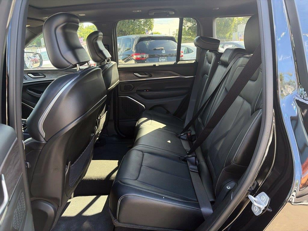 2023 Jeep Grand Cherokee Overland 4x4
