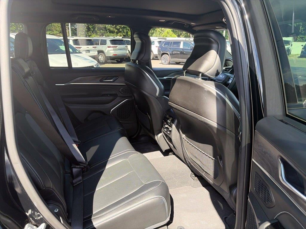 2023 Jeep Grand Cherokee Overland 4x4