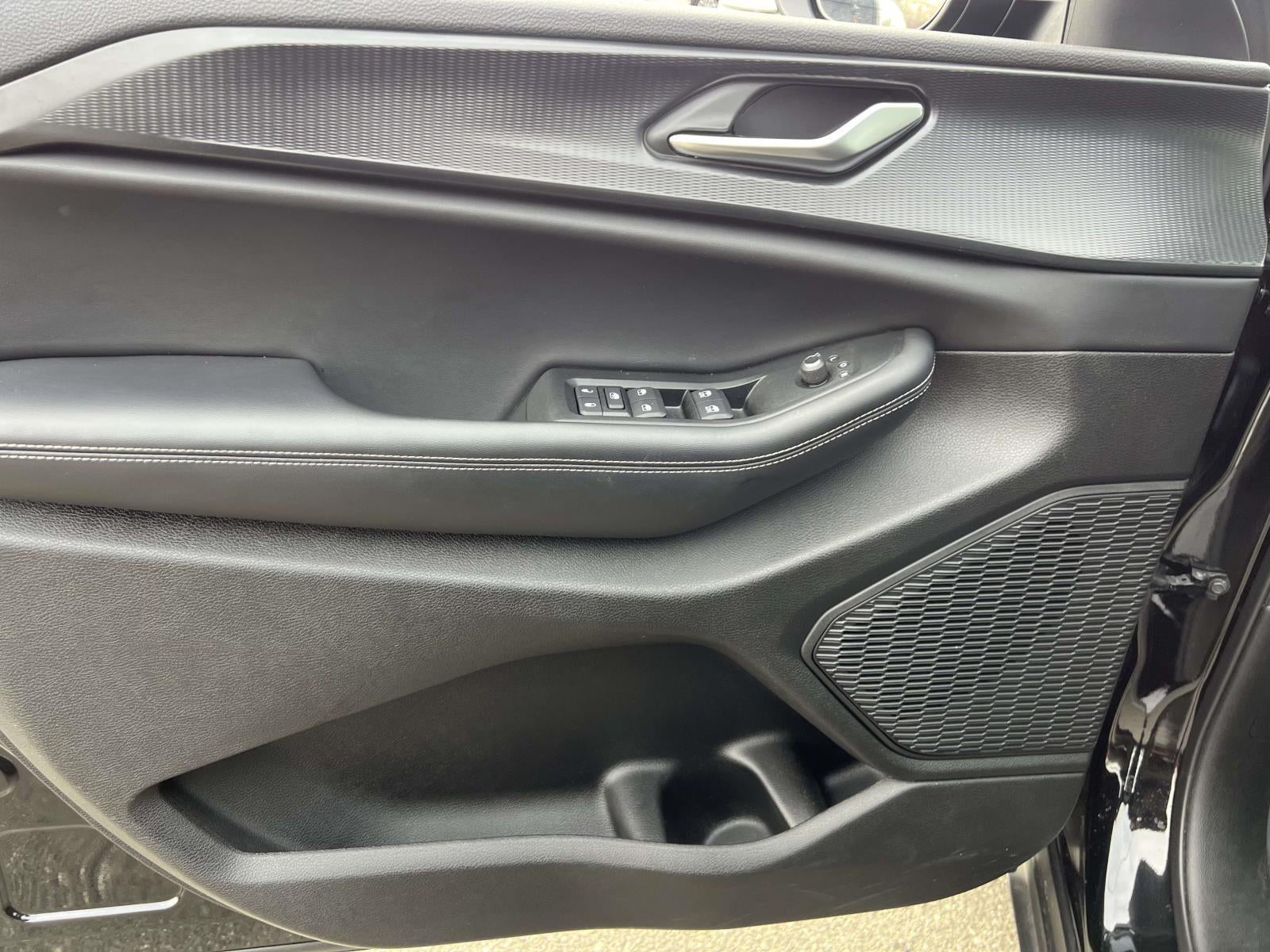 2025 Jeep Grand Cherokee L Laredo X 4x4