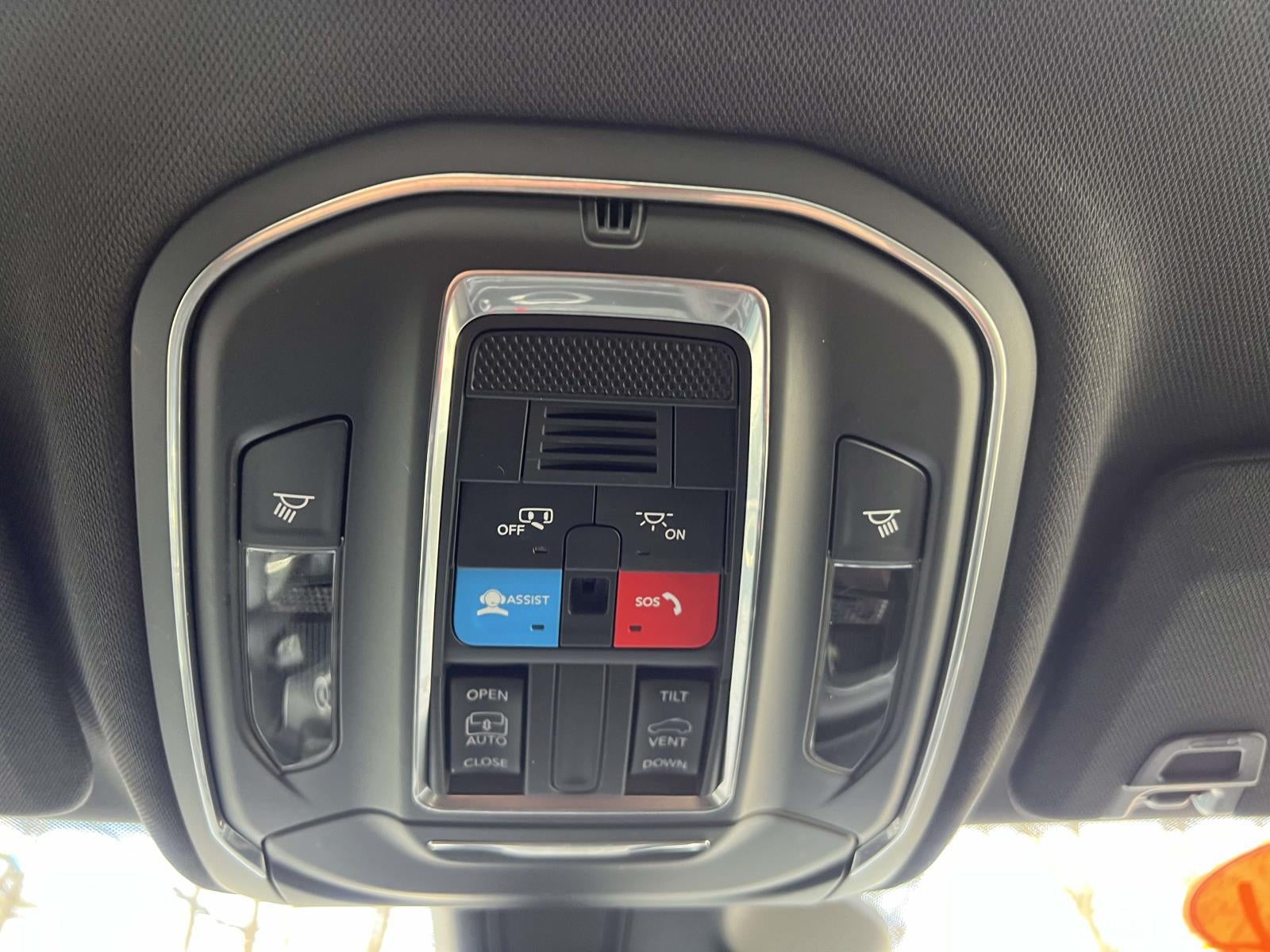 2025 Jeep Grand Cherokee L Laredo X 4x4