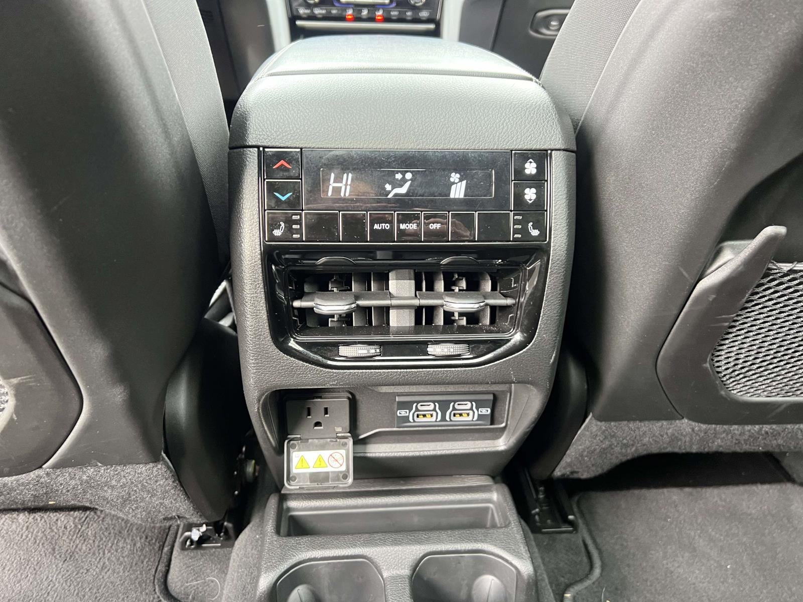 2025 Jeep Grand Cherokee L Limited 4x4