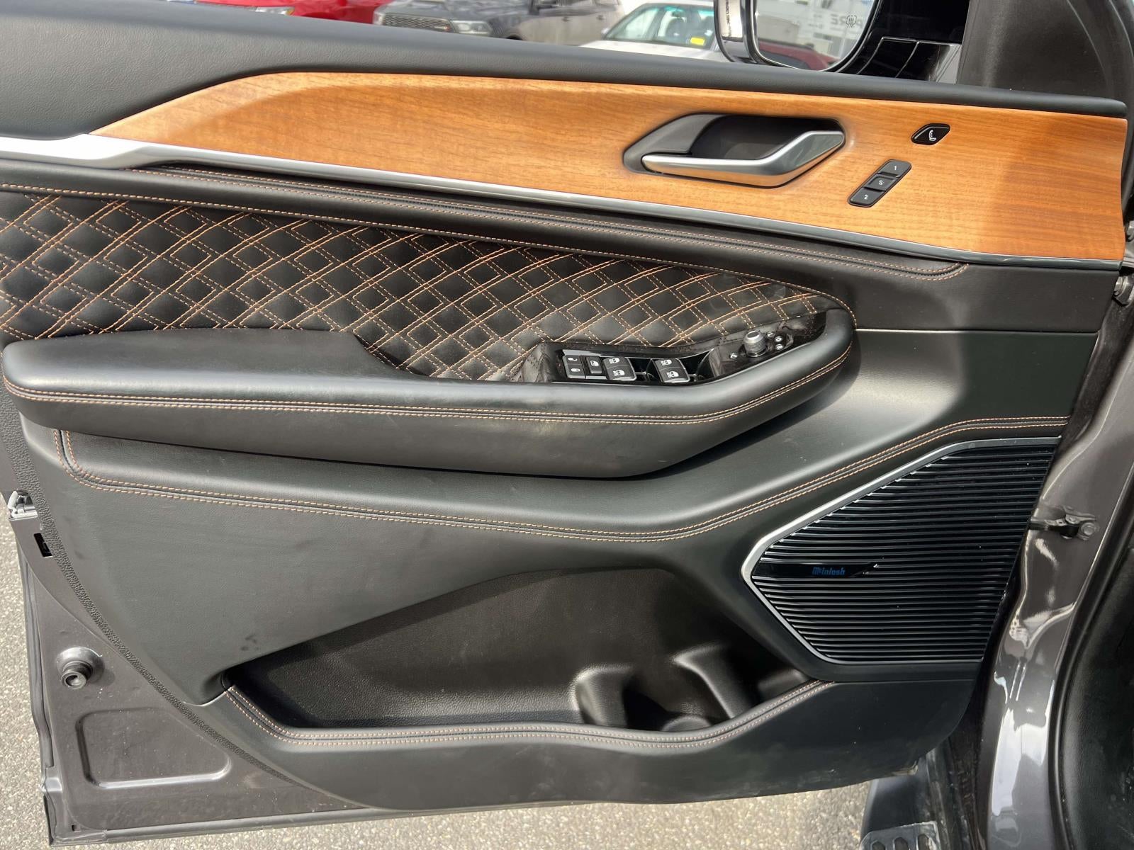 2022 Jeep Grand Cherokee L Summit Reserve 4x4