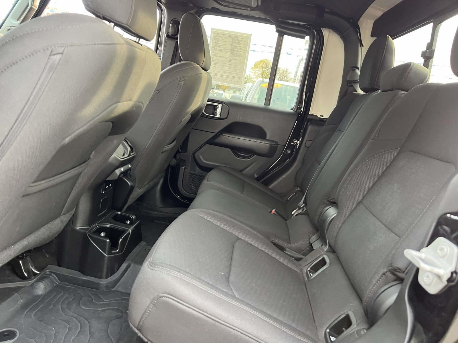 2022 Jeep Gladiator Overland 4x4