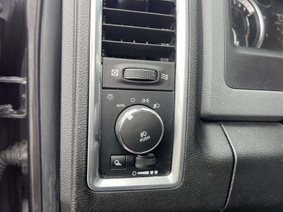 2018 RAM 1500 Big Horn Crew Cab 4x4 5'7' Box