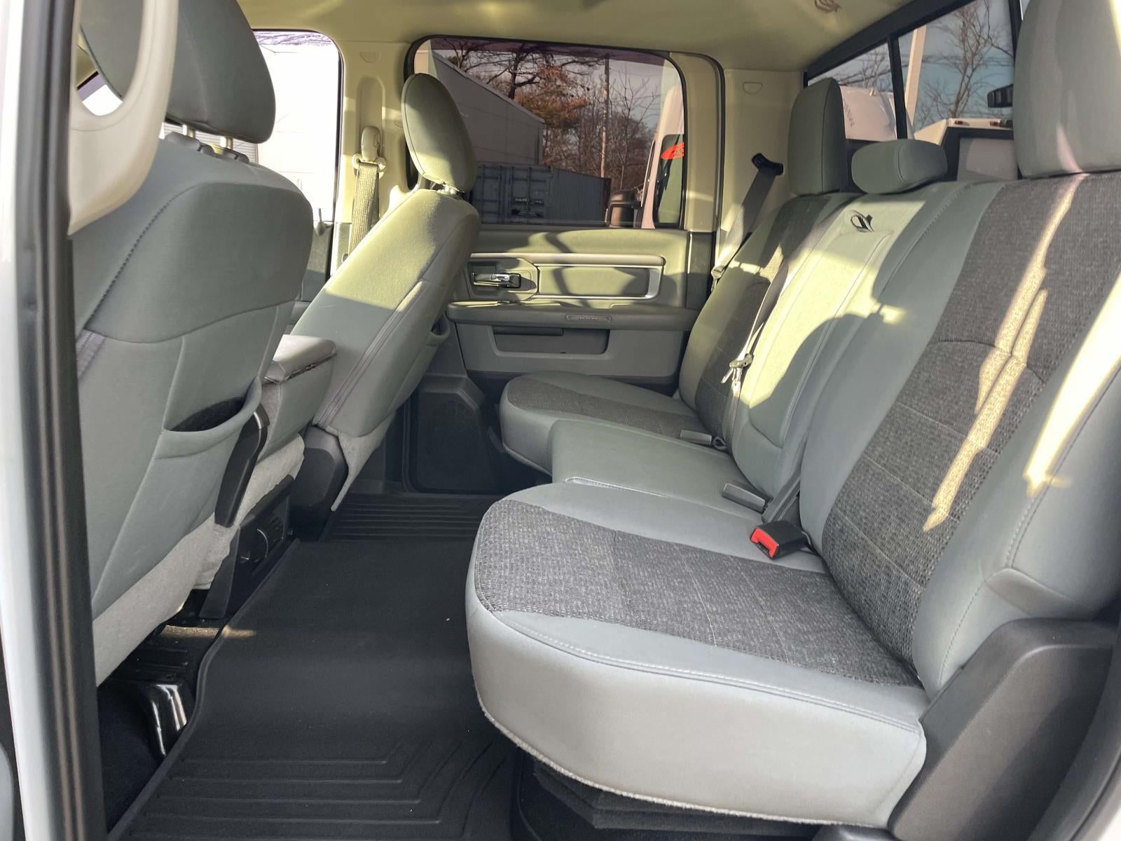2019 RAM 1500 Classic SLT Crew Cab 4x4 5'7' Box