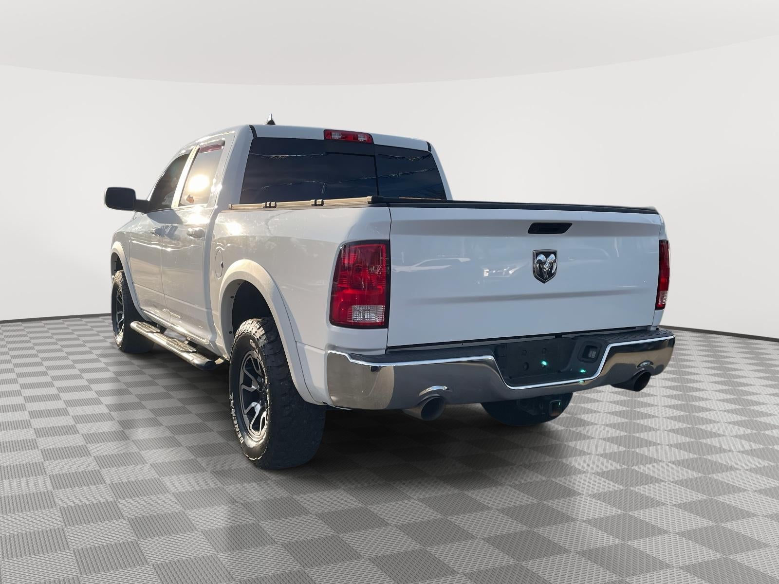 2019 RAM 1500 Classic SLT Crew Cab 4x4 5'7' Box