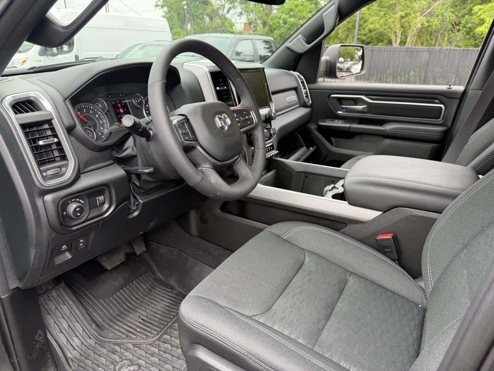 2025 RAM 1500 Big Horn Crew Cab 4x4 5'7' Box