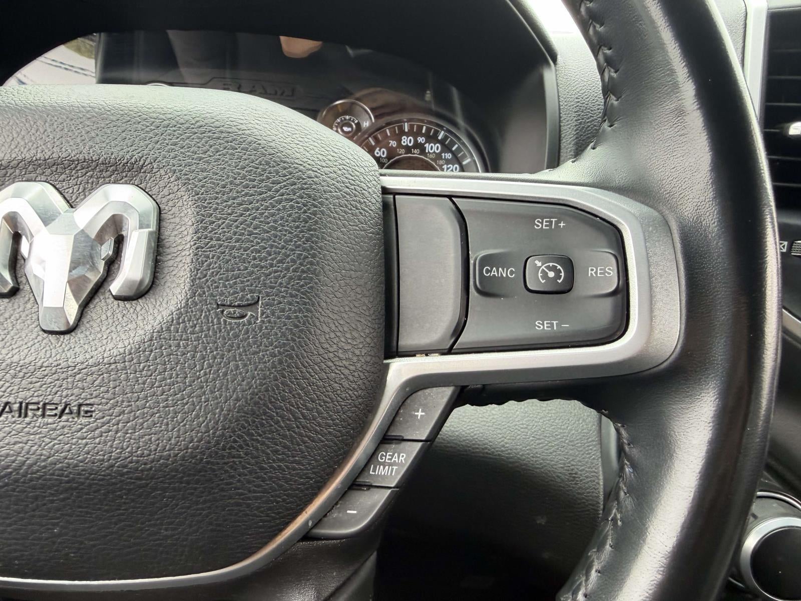 2022 RAM 1500 Big Horn Crew Cab 4x4 5'7' Box
