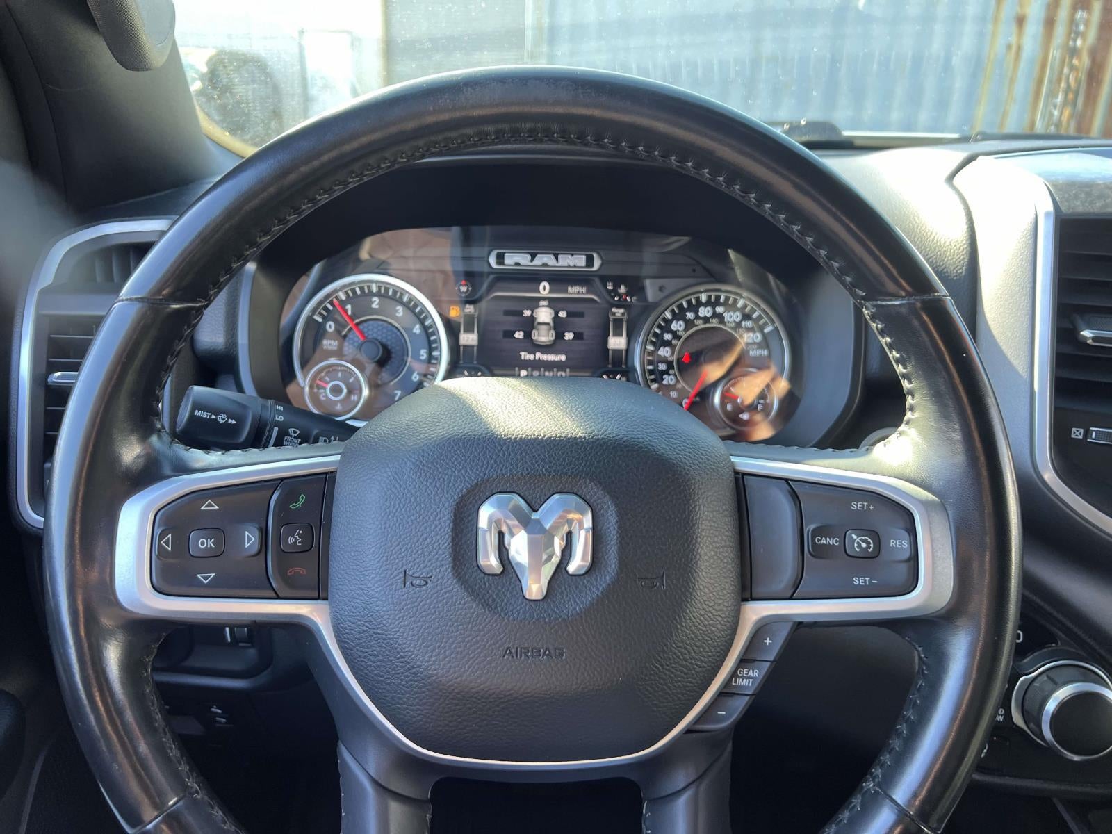 2021 RAM 1500 Big Horn Crew Cab 4x4 5'7' Box