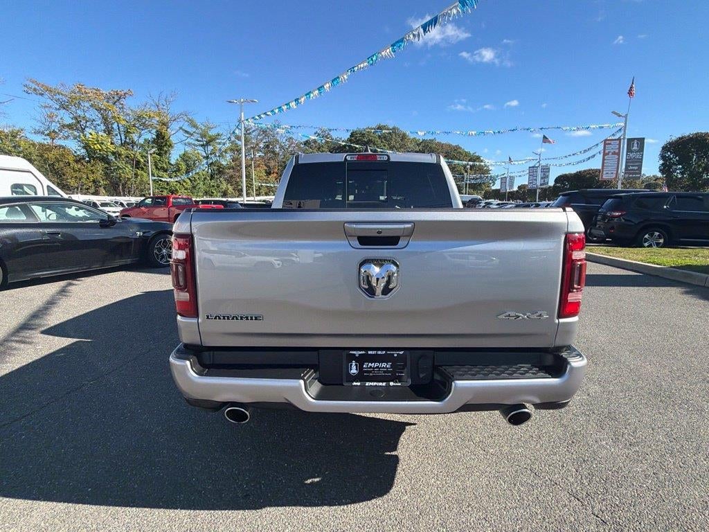 2023 RAM 1500 Laramie Crew Cab 4x4 5'7' Box