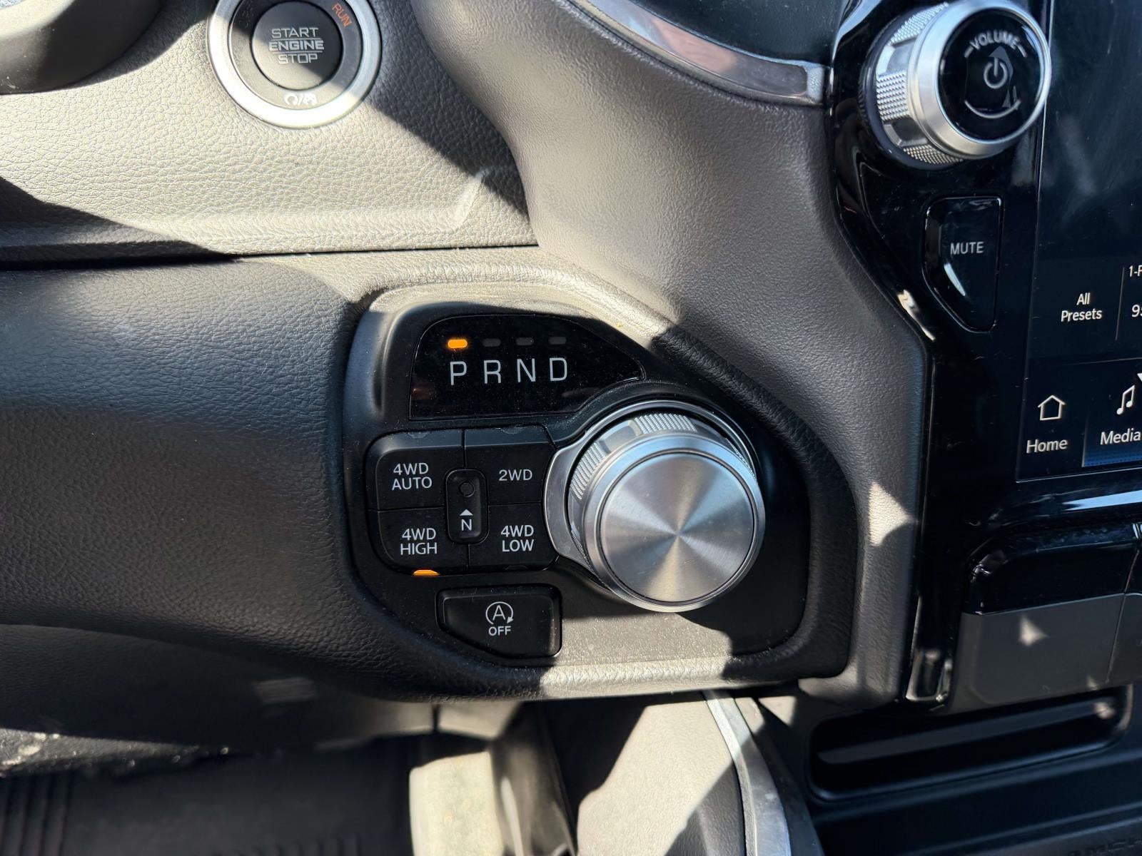 2023 RAM 1500 Laramie Crew Cab 4x4 5'7' Box