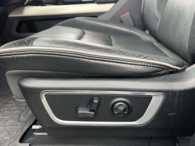 2019 RAM 1500 Laramie Crew Cab 4x4 5'7' Box