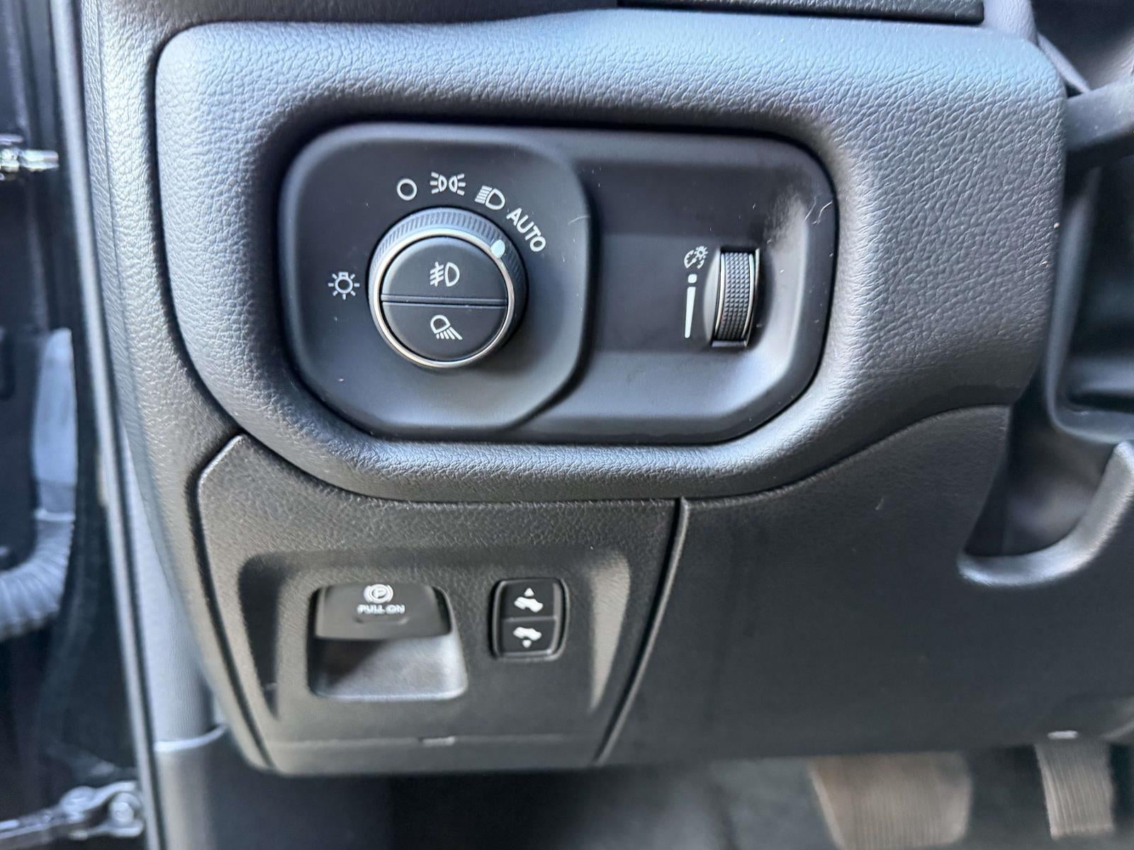2024 RAM 1500 Rebel Crew Cab 4x4 5'7' Box